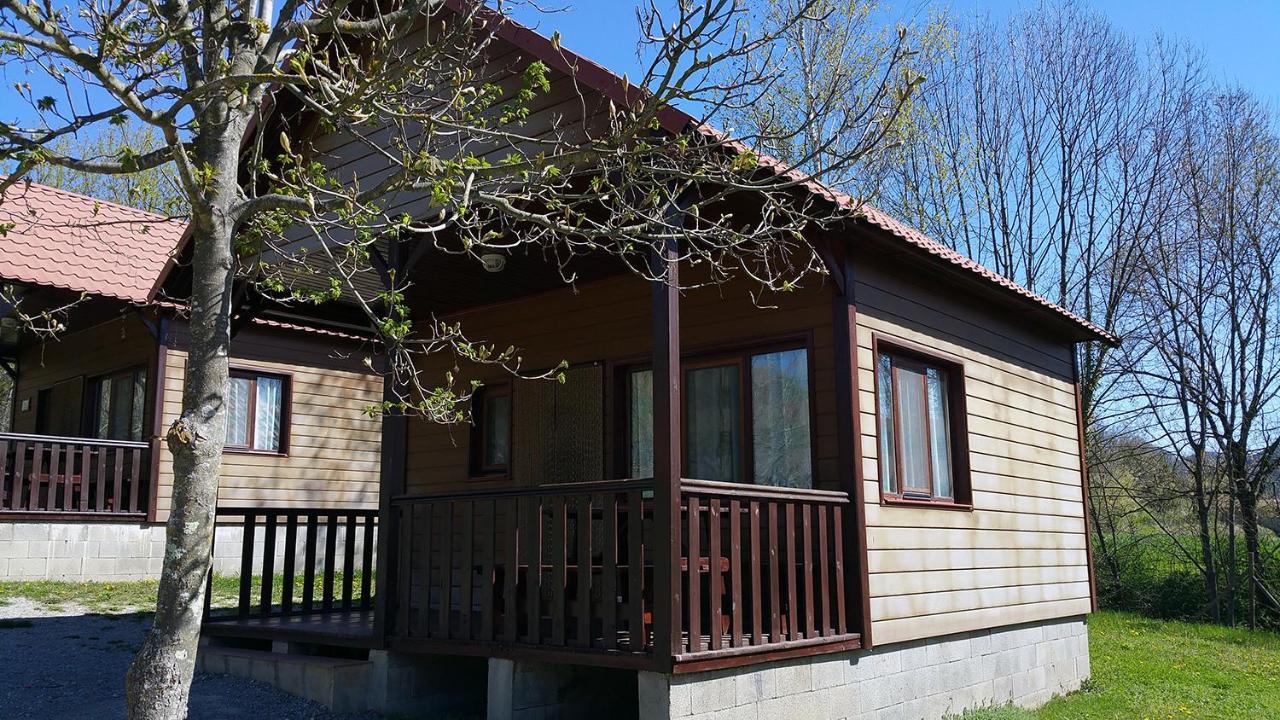 Camping - Bungalows La Soleia D'Ош Экстерьер фото